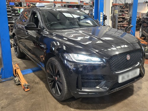 Jaguar pace 4 - e-pace,