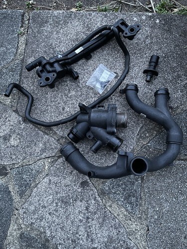 Jaguar engine cooling pipes - engine,